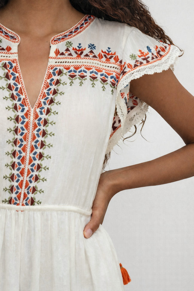 MABE Apparel, Abito in Cotone con Ricami Rani