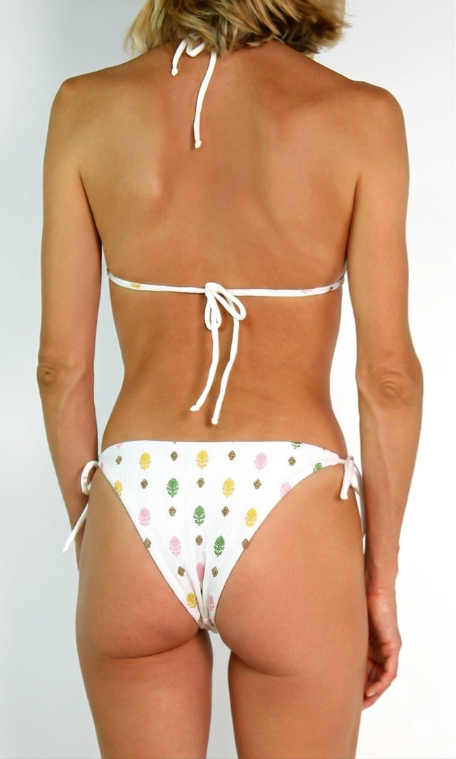Delfina, Bikini a Triangolo con Laccetti e Ricami Penny