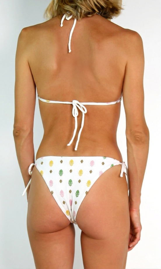 Delfina, Bikini a Triangolo con Laccetti e Ricami Penny