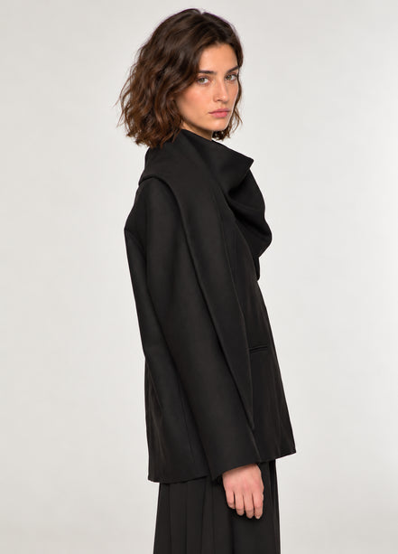 SEA NY, Blazer in lana nero con ampio foulard integrato