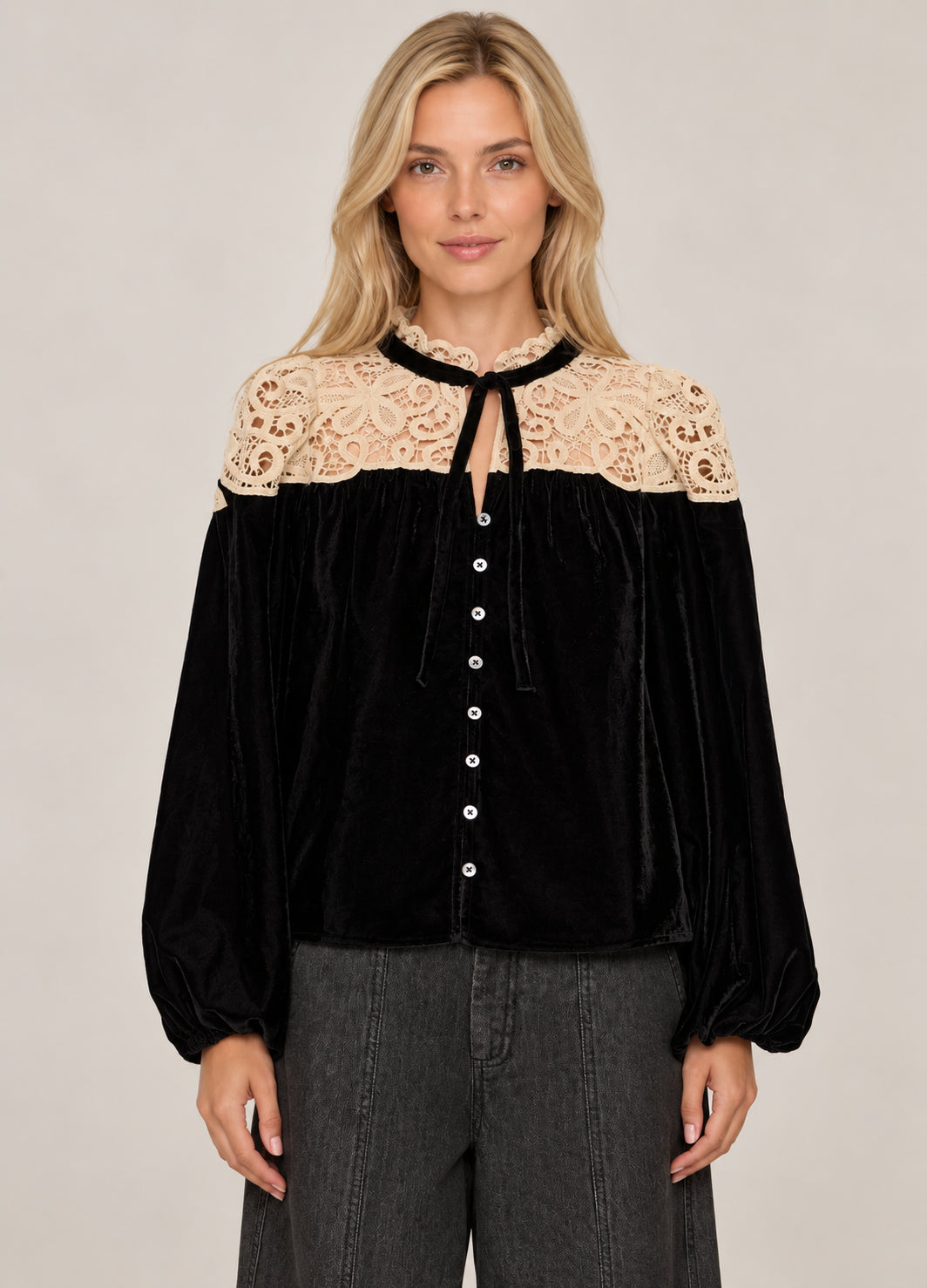 SEA New York,  Blusa di Velluto e  Pizzo con Fiocco Shiloh