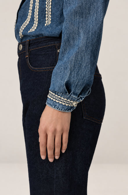 Maison Hotel, Camicia in Denim con Ricami a Contrasto Zach