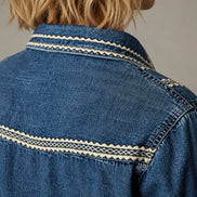 Maison Hotel, Camicia in Denim con Ricami a Contrasto Zach