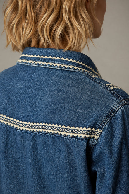 Maison Hotel, Camicia in Denim con Ricami a Contrasto Zach