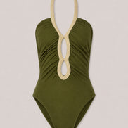 Agua de Coco, Costume Intero Palha