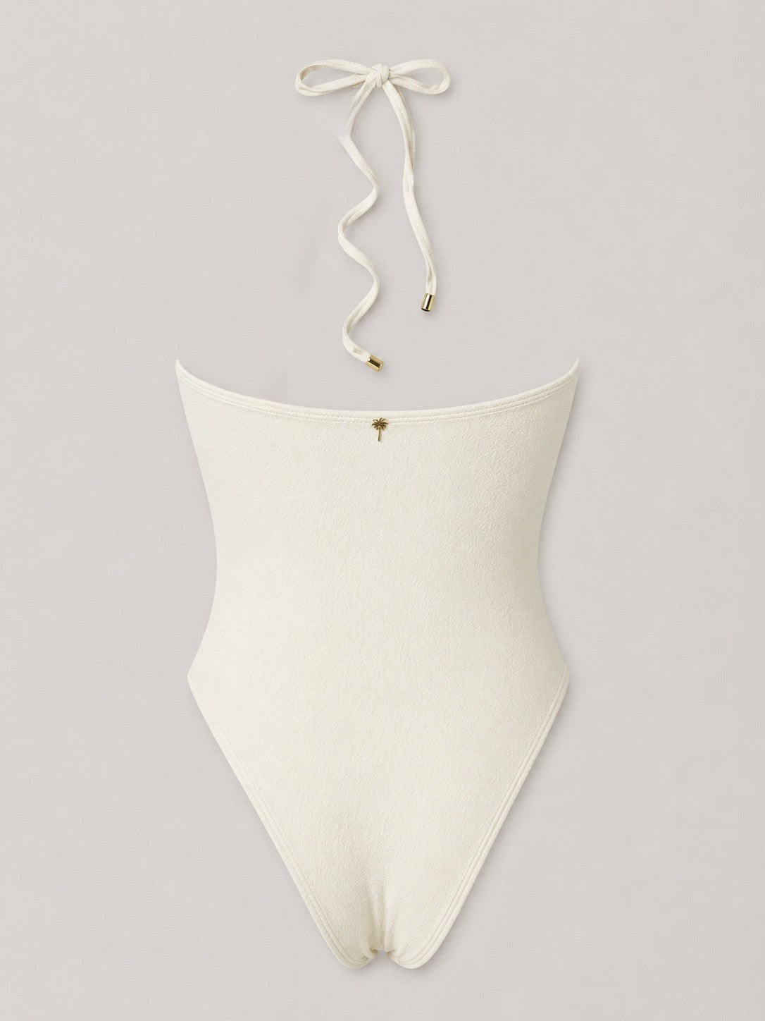 Agua de Coco, Costume Intero Palha