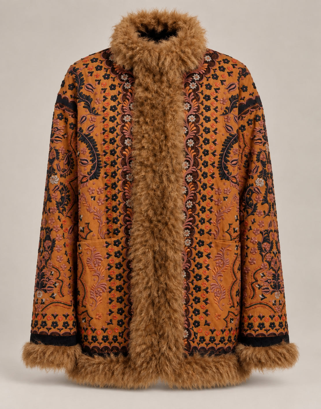 Antik Batik, Giaccone con ricami e pelliccia Ivan