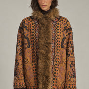 Antik Batik, Giaccone con ricami e pelliccia Ivan
