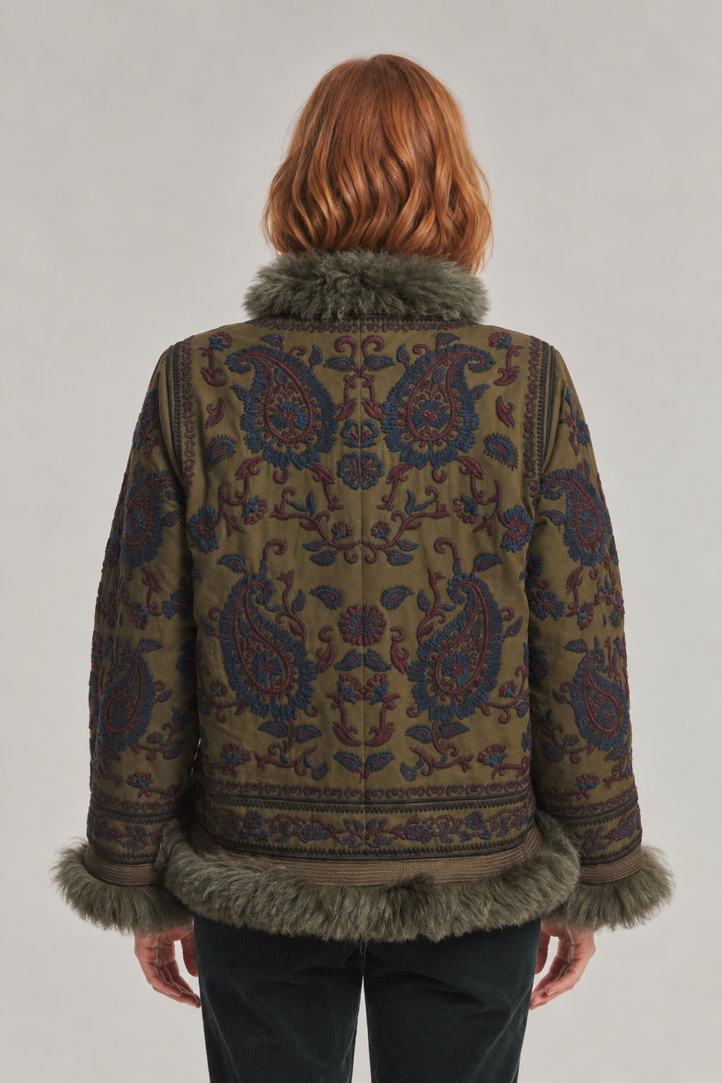 Antik Batik, Giaccone corto con ricami e pelliccia Pauline