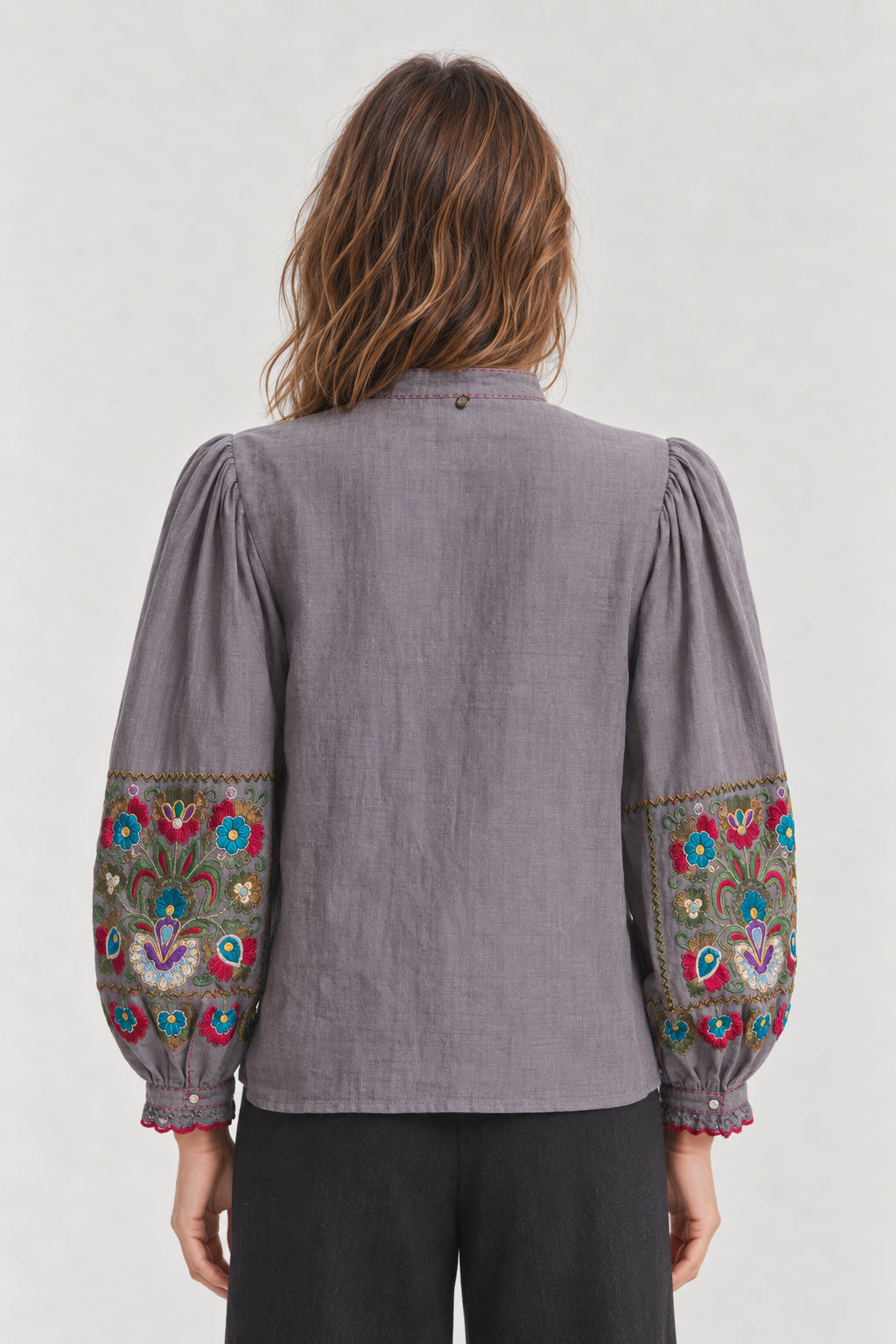 Antik Batik, Blusa in Cotone Grigio con Ricami Greta