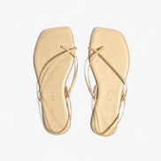 TKEES, Infradito in Pelle Oro con Cinturino Millie Square Toe