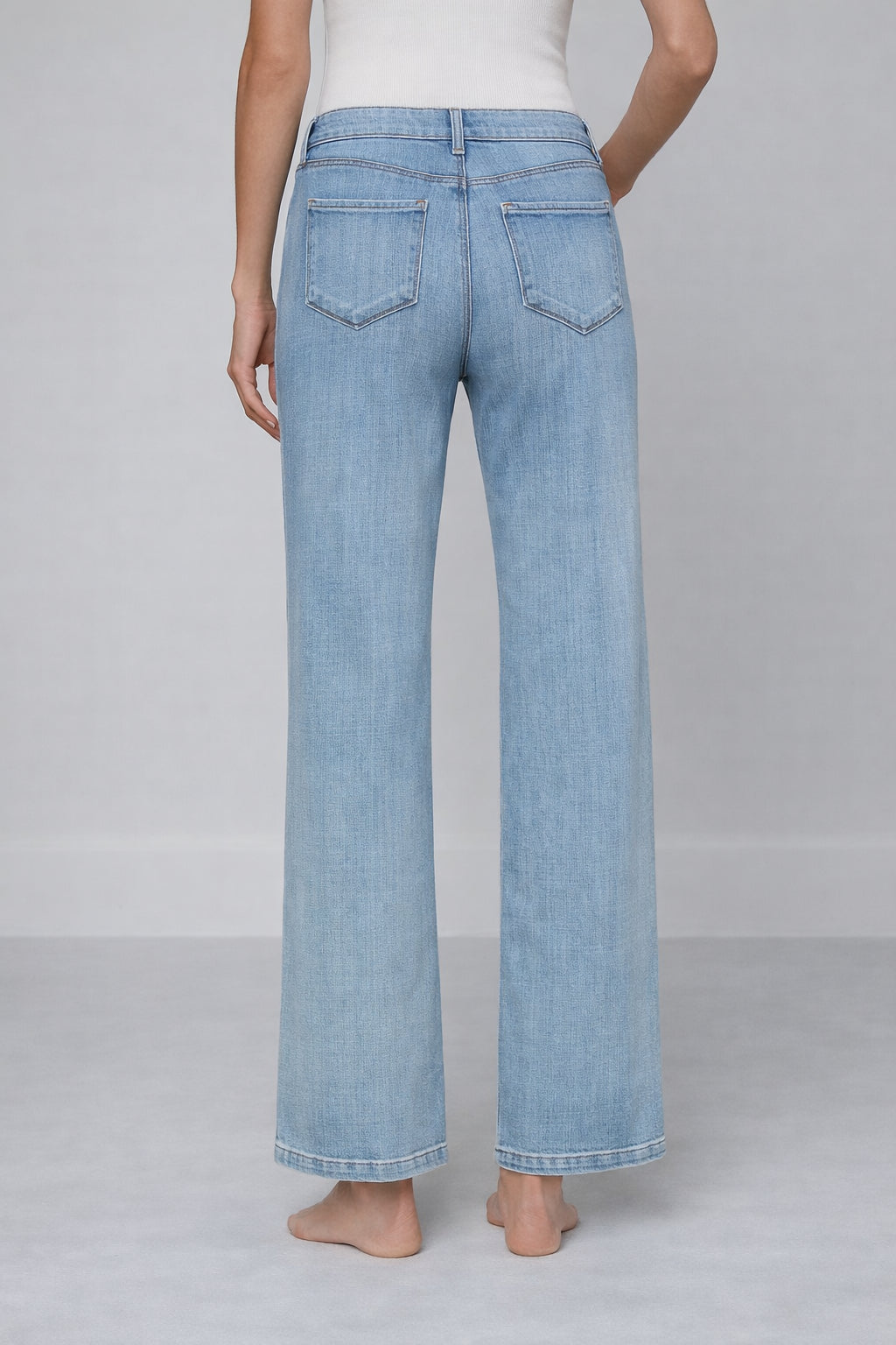 L'Agence, Denim Chiaro a Gamba larga con Vita Bassa Joanne