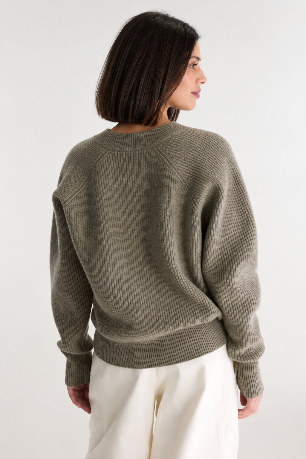 Bellrose, Maglione costa inglese con scollo a V
