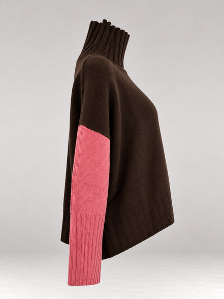 Inland, Maglione collo alto bicolore in cashmere con taschino