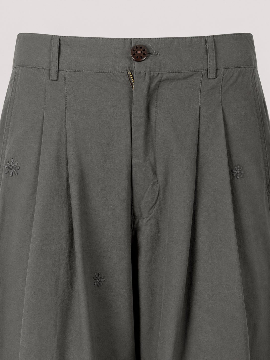 Maison Hotel, Pantalone Grigio  con Pences e Ricami Gilberto