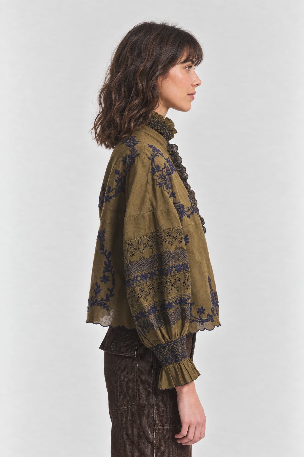 Antik Batik, Blusa Kaki con Ricami a Contrasto Penny