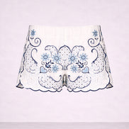 Orsina, Short Con Ricami Motivo Fiori Blu