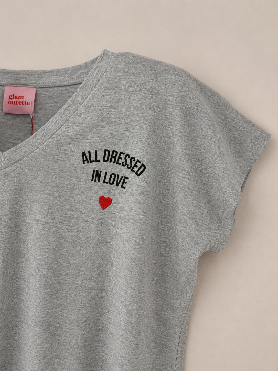 T-Shirt Grigia a V Cotone Over Cuore Ricamato