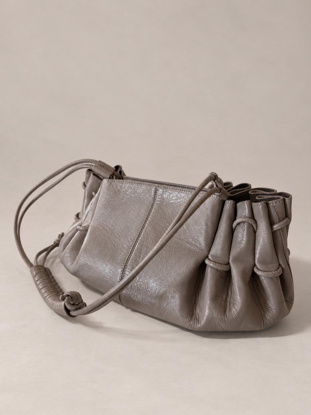 Hereu, Borsa a spalla in pelle lucida Arta