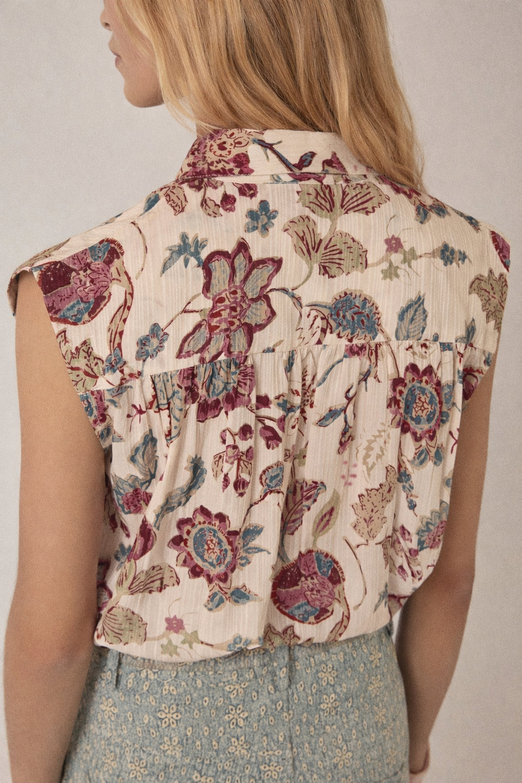 Camicia Senza Maniche a Fiori Bianca Maison Hotel