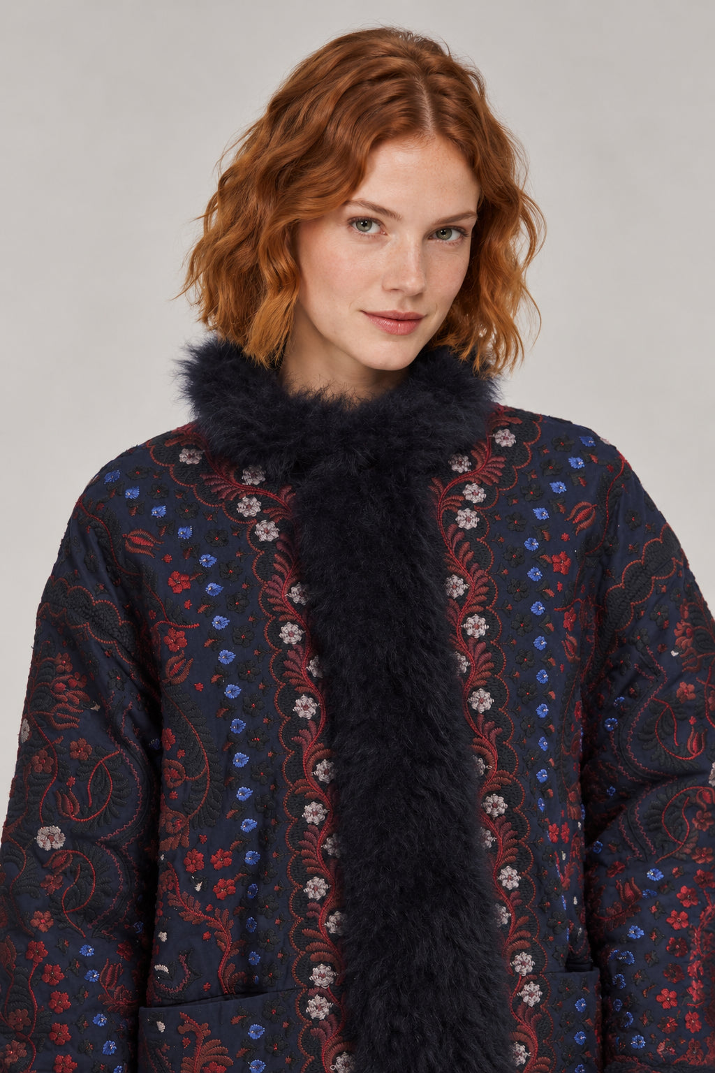 Antik Batik, Giaccone con ricami e pelliccia Ivan