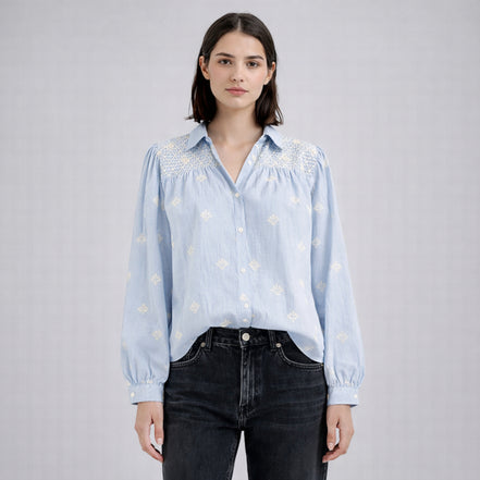 Camicia azzurra a Righe Sottili con Ricami e Punto Smoke Maison Hotel