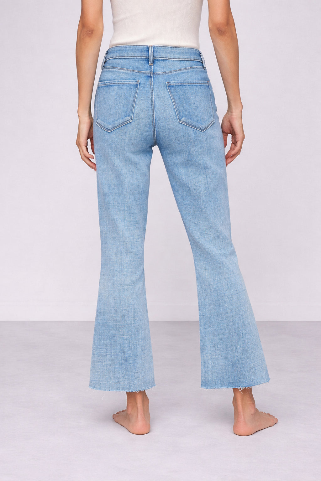 L'Agence, Denim Chiaro Svasato Croped Vita Alta