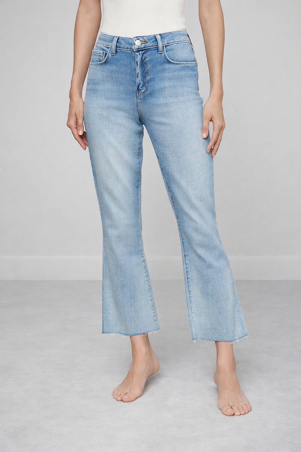 L'Agence, Denim Chiaro Svasato Croped Vita Alta